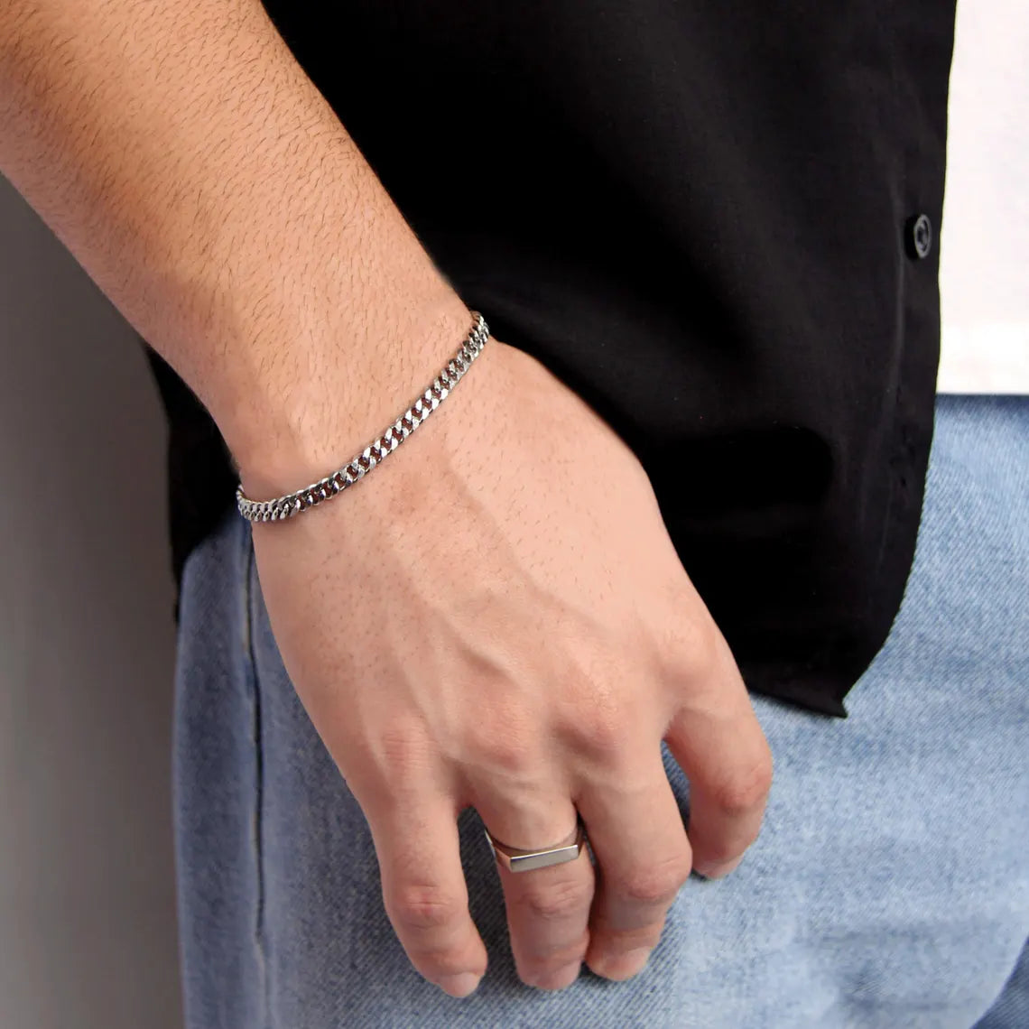 Men’s Silver Stainless Steel 5mm Curb Chain Bracelet – Waterproof & Non-Tarnish